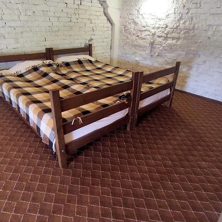 Дворівневі Апартаменти-Лофт У Старому Місті Kamianets Podilskyi Bagian luar foto